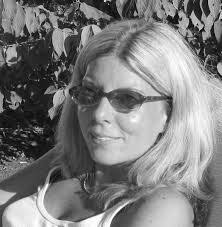 Kelly Willoughby's Instagram, Twitter & Facebook