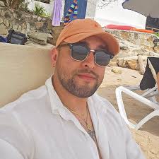 La vida siempre cambia ✨️🌕 Siempre decide ser feliz 🍃🍂