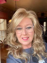 Hollywood Wig by Mane Attraction