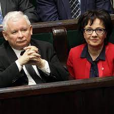 Marszałek sejmu elżbieta witek miesiącami toczyła boje z posłem konfederacji grzegorzem braunem, bo ten nie miał w zwyczaju zakładania maseczki podczas obrad. Elzbieta Witek Awansowala Bo Pis Uwielbia Politykow Biernych Miernych Ale Wiernych