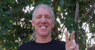 Basketball Hall Of Famer & Dedicated Deadhead Bill Walton Has Died
