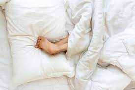 9 Benefits Of Sleeping With Your Legs Elevated Sleeping Organic