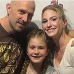 Danielle Economos's Instagram, Twitter & Facebook