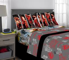 Give your little one a thrill at bedtime with the jurassic park 2 reversible comforter. Jurassic World Sheet Set Kids Bedding 4 Piece Full Size Walmart Com Walmart Com
