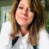 Eileen Whiting's Instagram, Twitter & Facebook