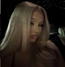 Alabama Barker is way tooo grown for her age. My parents would  never!😩🤦🏾‍♀️