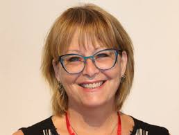 Donna Acheson's Instagram, Twitter & Facebook