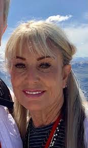 Kerri Burt's Instagram, Twitter & Facebook