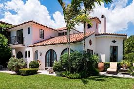 2701 S Flagler Dr West Palm Beach Fl 33405 3 Beds 3 5 Baths Mediterranean Homes Spanish Style Homes Mediterranean Homes Exterior