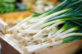 The mild onion flavours of leeks are combined with mushrooms, eggs and just a pinch of paprika. How To Cook Leeks Tastessence