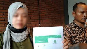 Aplikasi pinjaman online cepat cair ini pengajuan nya. Pinjam Rp 3 7 Juta Untuk Beli Susu Anak Guru Honorer Ini Malah Terlilit Pinjaman Online Rp 206 Juta Serambi Indonesia