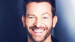 Stream Tony Award winner Levi Kreis' 'Home for the Holidays' show at your  home