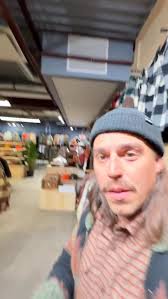 La suite du voyage mène JP et Fred à la rencontre de Håkan Stenlund, un  pêcheur et chasseur local qui leur partage sa vision de la vie et  l'importance qu'il accorde à