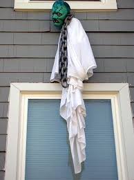 Best simple & scary diy outdoor halloween decorations. 90 Cool Outdoor Halloween Decorating Ideas Digsdigs Fun Halloween Decor Halloween House Decoration Outdoor Halloween