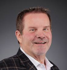 Doug Carmichael's Instagram, Twitter & Facebook