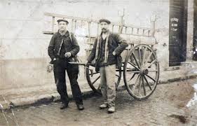 Les ouvriers ont un salaire en échange de leur. La Condition Ouvriere Au Xixe Siecle Profs D Histoire Lycee Claude Lebois