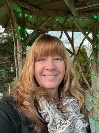 Anne Swinton's Instagram, Twitter & Facebook