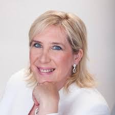 Marie Diamond's Instagram, Twitter & Facebook