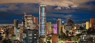 Somos una empresa que realiza la comercialización y fabricación de empaques, usamos materiales reciclables como la madera, cartón, vidrio y mucho más, para que se puedan volver a usar. Cumpleanos De Bogota Celebremos Su Crecimiento