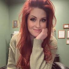 Hello! So, nearly Christmas 😂😂 I wondered if any one of you clever  artistic people do chainsaw Christmas trees? A rustic, tree stump type  carving is what I'm after (Pinterest pic as