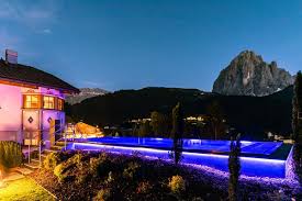 She has been married to werner perathoner since october 15, 2006. Garni Hotel Soraiser Dolomites Small Luxury Selva Gardena Wolkenstein Val Gardena Groden