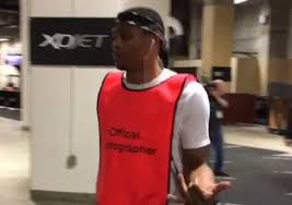Russell westbrook responds to a seemingly stupid reporter question. Russell Westbrook Photographer Outfit Becomes A Meme