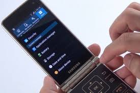 Тема перенесена в подраздел samsung. Samsung Galaxy Folder 2 Flip Phone S Promotional Images Leaked Sammobile Sammobile