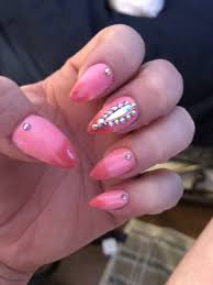 Black And Red Ombre Dip Nails Mood Changing Dip Powder Turns To An Ombre Red When Cold Stiletto Shaped Dip Powder Nails Red Ombre Powder Nails