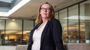 Barbara was previously married to the late paul gilbert.at the age of six, when sara saw her sister melissa gilbert get a star on the hollywood walk of fame, she told her mother that she wanted to be an actress, too. Prof Sarah Gilbert The Woman Who Designed The Oxford Vaccine Bbc News