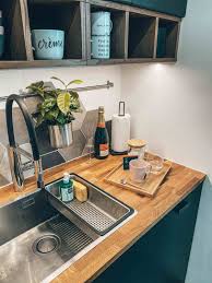 J Ai Tout De Suite Pense A Une Solution Sur Mesure Que J Avais Deja Vu Sur Instagram En 2020 Amenagement De La Cuisine Cuisine Ouverte Evier Cuisine