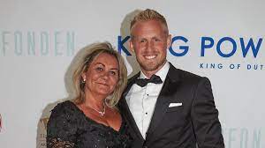 Kasper peter schmeichel (danish pronunciation: 33 Ars Fodselsdag Se Mors Sode Hilsen Til Kasper Schmeichel Billed Bladet