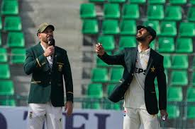 Imam misses out on century in Pakistan's strong start to 1st test against South Africa