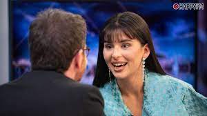 Maybe you would like to learn more about one of these? El Hormiguero Nathy Peluso Y El Cambio De Color De Sus Ojos
