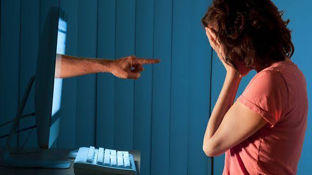 Sextorsão | SaferNet cria campanha para combater ameças online - Canaltech