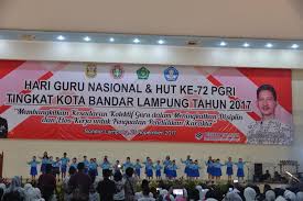 Selamat hari guru buat semua.moga segala perlakuan, percakapan dan niat kita dinilai allah sebagai ibadah , menjadi bekalan 'di sana'. Facebook