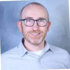 Janet Arnott's Instagram, Twitter & Facebook