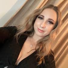 Haley Lynn's Instagram, Twitter & Facebook