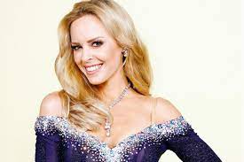 Isabel edvardsson will celebrate 39rd birthday on a tuesday 22nd of june 2021. Let S Dance 2020 Isabel Edvardsson Postet Erstes Gruppenselfie Gala De