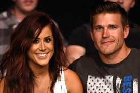 Although the deboer couple held a wedding last year, they decided to postpone the reception until everything was perfect. Teen Mom 2 Star Chelsea Houska Just Posted A Gorgeous Wedding Photo Autumn Leaves