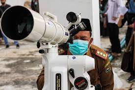 Kementerian agama (kemenag) mengatakan sidang isbat (penetapan) awal ramadan 1442 h akan digelar secara daring dan luring pada senin, 12 april 2021. Nsru8xpupkiwgm