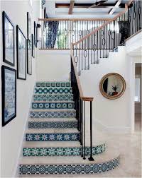 бюджетный стены в ванной под покраску с переходом на плитку Hermosas Escaleras Stairway Design Beach House Interior Tiled Staircase