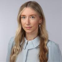 I have officially started my training contract at Clifford Chance! It has  been a long journey to get here and it all began in 2020 when I attended  Clifford Chance's ACCEPT conference.