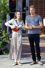 Good trouble star noah centineo is the internet's boyfriend, but is he also lily collins' boyfriend? Lily Collins Is All Smiles While Out For A Stroll With A Friend In West Hollywood