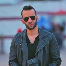 أعلن مرتضى منصور رئيس نادي الزمالك السابق أنه سوف يصدر بيان بعد قليل بالصوت والصورة للرد على اللجنة المؤقتة بالزمالك واتهم (أمير) بأنه يستأجر لجانًا إلكترونية. Ø£ÙÙØ± ÙØ±ØªØ¶Ù Ø¹Ù ØµÙØ±Ø© ÙÙØ¯Ù ÙØ¹ Ø§ÙØ®Ø·ÙØ¨ Ø¥ÙÙ ÙØ²Ø¨ÙØ© Ø§ÙØªØ§Ø±ÙØ® ÙÙØ±Ø© 365