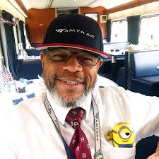 Bass guitar playing experiences and tips for musicians