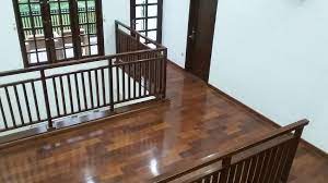 Di bawah ini adalah daftar lantai kayu atau parket dari kayu jati, merbau, keruing, dan bengkirai untuk bagian interior rumah. Project Rumah Baru Desain Pakai Lantai Kayu