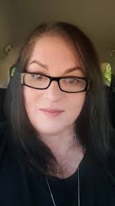 Jackie Lauer's Instagram, Twitter & Facebook