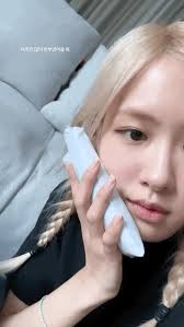 231024 Rosé IG Story Update : r/BlackPink