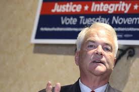 Illuzzi win a blow to McMahon, Molinaro (commentary)