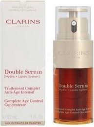 Clarins double serum will help to hydrate and smooth your skin thanks to glycerin and the synthetic emollients that are used in high concentrations in this formula. Clarins Double Serum Gesichtsserum 30 Ml Onlinevoordeelshop